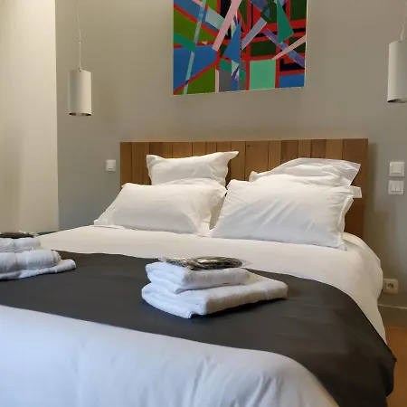 Le Domaine Du Moulin De Monjous Hotel *