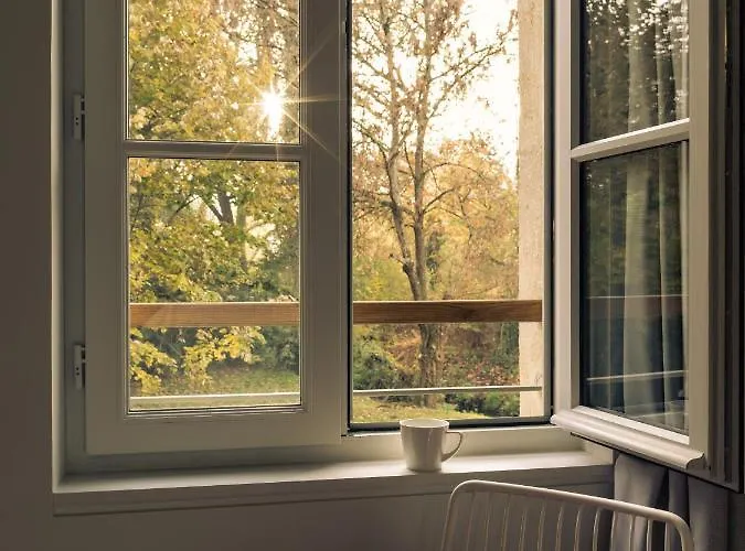 Le Domaine Du Moulin De Monjous Hotel